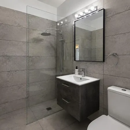 Blossom 1-bedroom In Lárnaka