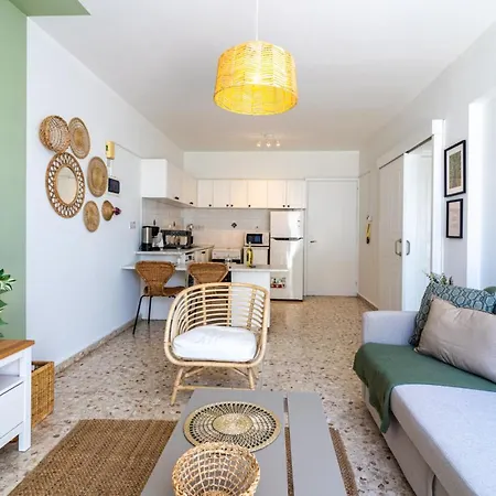Blossom 1-bedroom In לרנקה