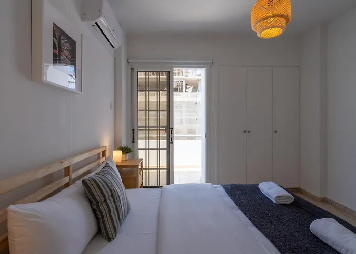 Blossom 1-bedroom In * ラルナカ