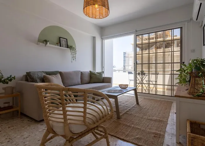 Apartment Blossom 1-bedroom In Larnaca